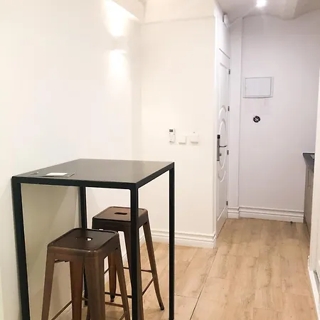 Hom Apartment