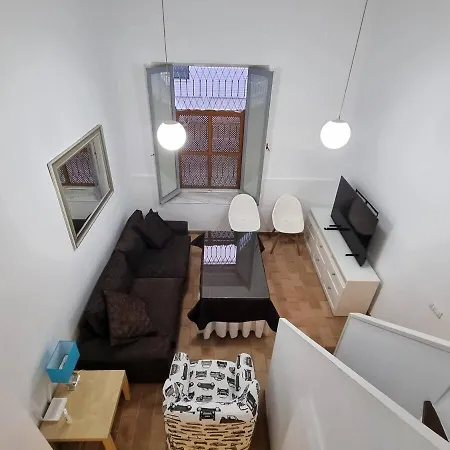 Apartment Triana Pureza