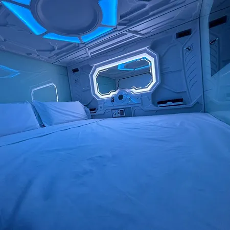 Kapselhotel Futurotel *