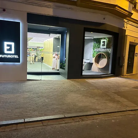 Capsule hotel Futurotel