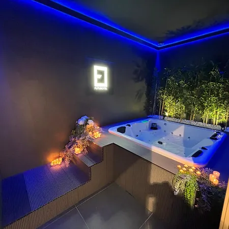 Futurotel Kapselhotel Sevilla