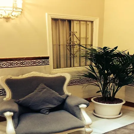 Guest house Le Petit Paris Seville
