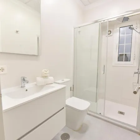 Apartment New! Modern In Neighborhood *