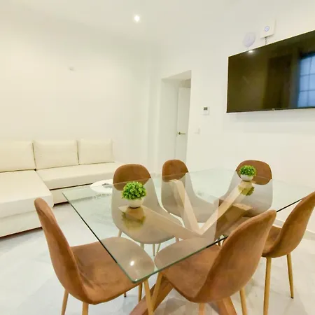New! Modern In Neighborhood Apartment Seville