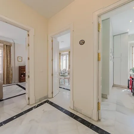 Isg Casa Levies Luxury House Downtown