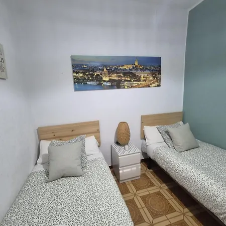 Triana 44 Familiar Luxury *