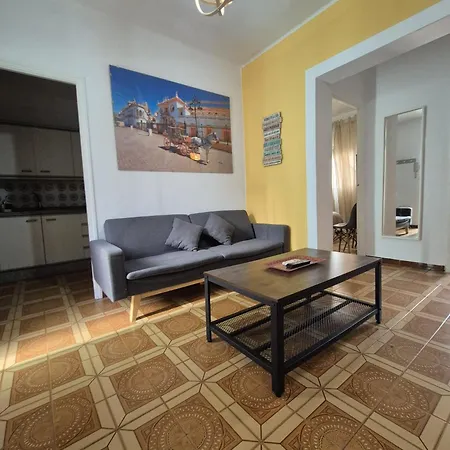 Triana 44 Familiar Luxury Seville