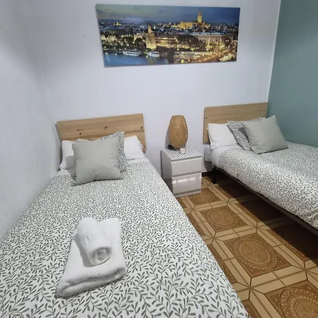 Triana 44 Familiar Luxury Apartment Seville