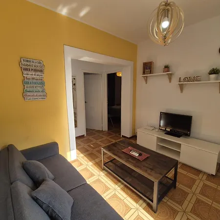 Triana 44 Familiar Luxury