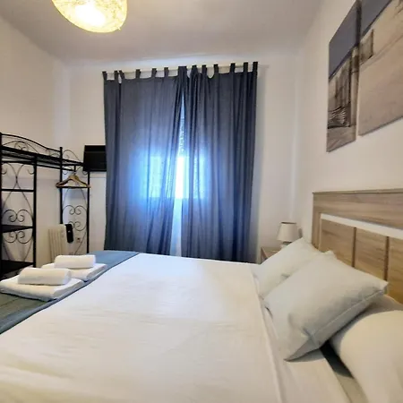 Triana 44 Familiar Luxury *