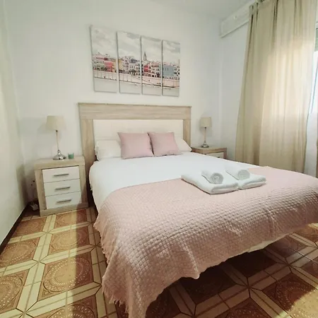 Triana 44 Familiar Luxury