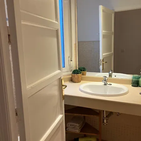 Apartment 2 Bedroom Virgen De Begona Seville