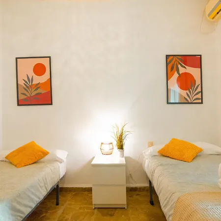 Edomus Casa De Naranjos * Seville