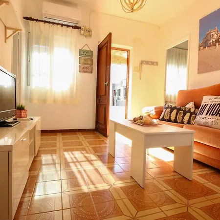 Triana 44 Familiar Luxury *