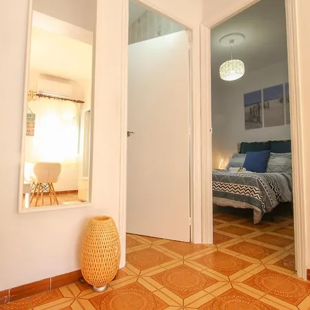 Triana 44 Familiar Luxury Apartment Seville