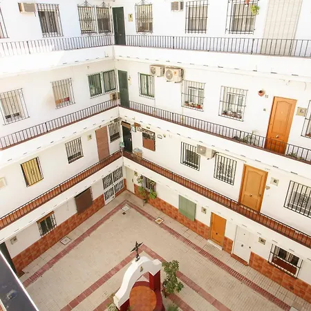 Triana 44 Familiar Luxury Seville