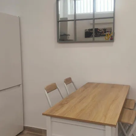 Apartamento In Alameda De Hercules