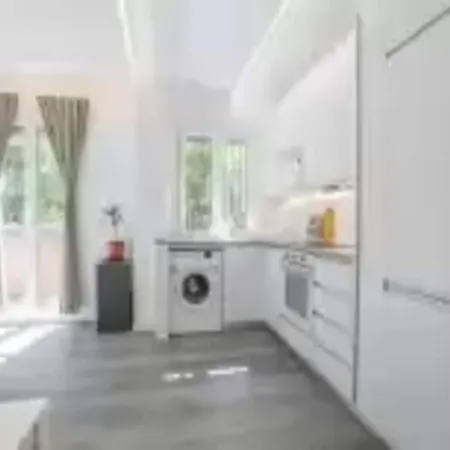 Azahar Gran Plaza, Without Deposit Holiday home
