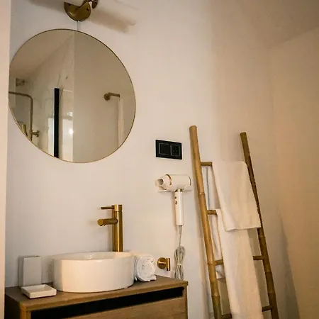 Apartment Triana 136 *