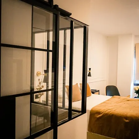 Triana 136 Apartment
