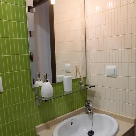 Apartamento Nightinsevilla Teodosio Free Parking *