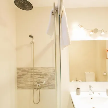 Apartment Wide And Diaphanous- 3bd 2bth- Alcazar Seville
