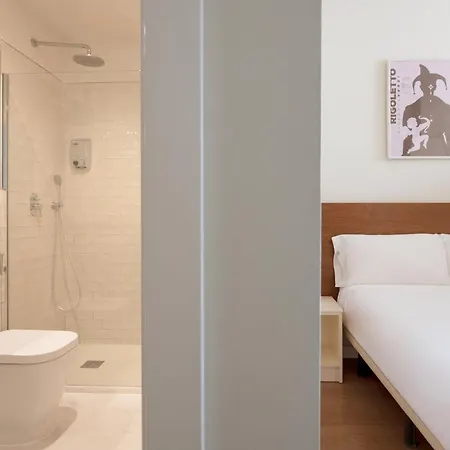 Opera Alameda Apartman *