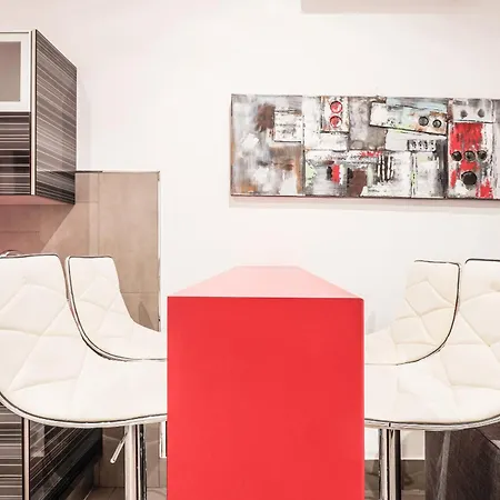 Apartment In Triana Seville