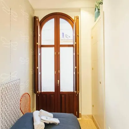 Apartment New With Height- 2bd 1bth- Pajaritos
