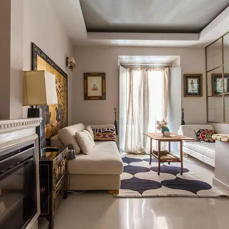 Duplex And Terrace Overlooking Giralda * Seville