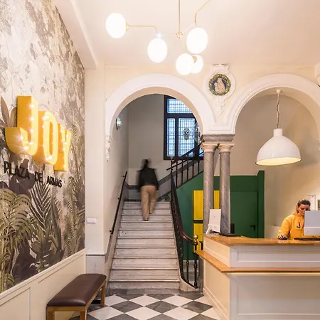 Joy Plaza De Armas Albergue Sevilha