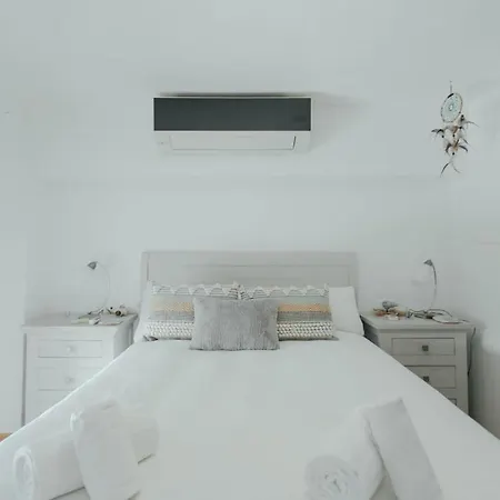Apartment Cozy Next To The Alameda -2bdrm 1,5 Bath Seville