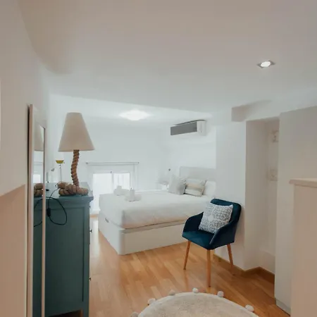 Cozy Next To The Alameda -2bdrm 1,5 Bath Seville