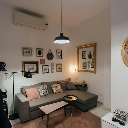Apartment Cozy Next To The Alameda -2bdrm 1,5 Bath Seville