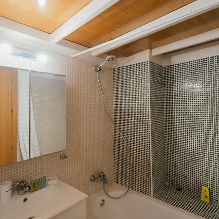 Apartment Cozy Next To The Alameda -2bdrm 1,5 Bath