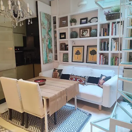 Duplex And Terrace Overlooking Giralda *