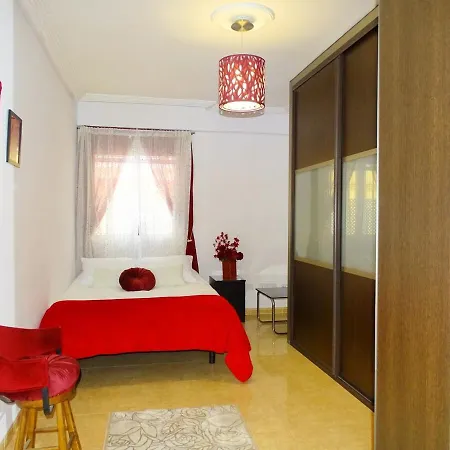 Ideal Familias, A Pasos De La Estacion De Tren Apartment *