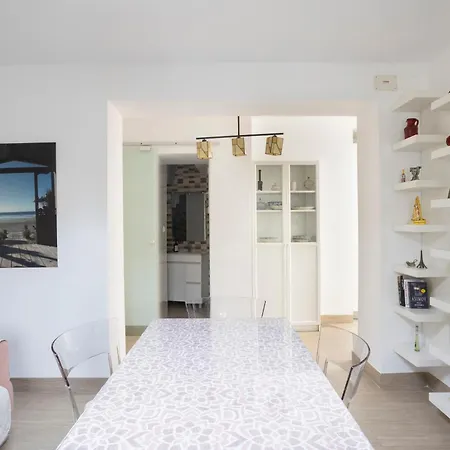Triana Urban Apartamento *