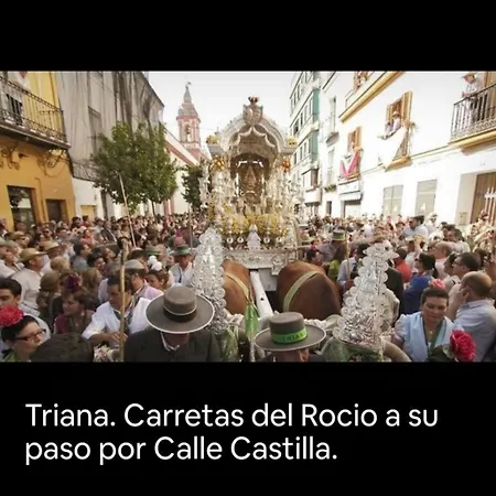 Triana Castilla Rio In Unique Building Apartment Seville