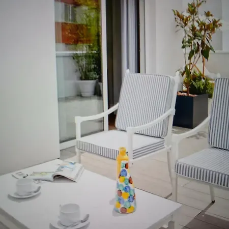 Exclusive Penthouse In - Message Me On Wasap - Check The Photo For Detaiis! * Seville