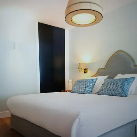 Exclusive Penthouse In - Message Me On Wasap - Check The Photo For Detaiis! * Seville