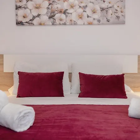 Trianasol Apartment *
