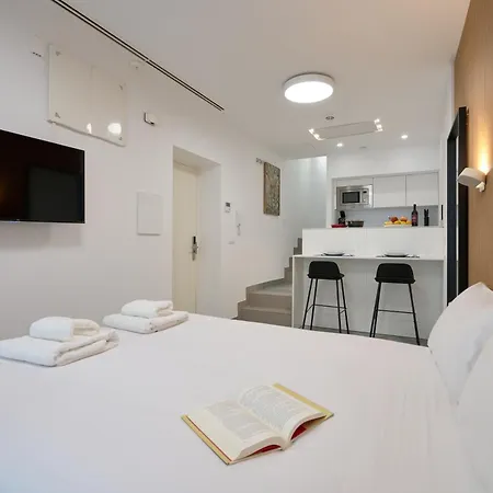 Aparthotel Naranjas Y Limones, By Homing U *