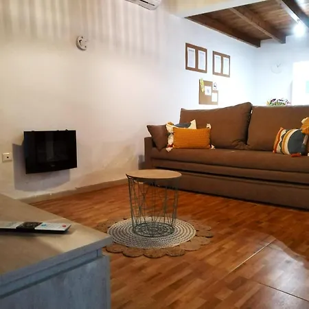 Loft B2, In *