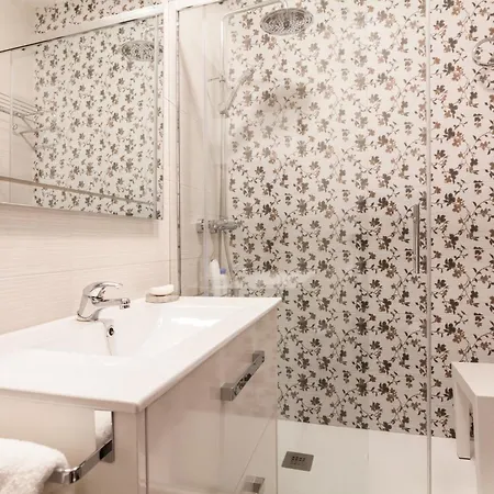 Apartamento Con Solera En El Corazón De Triana