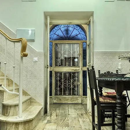 Homestay Casa De La Juderia Dona Pilar Seville