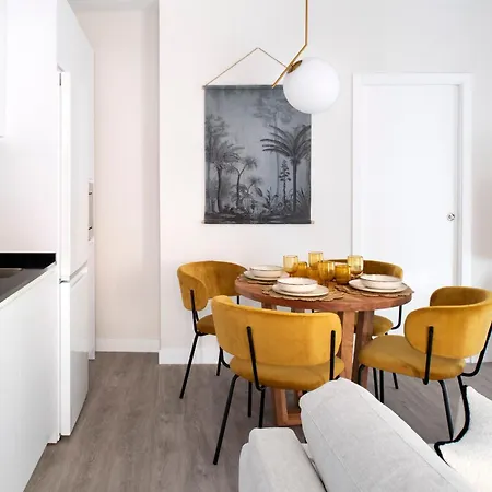 Apartment La Muralla By Alohamundi