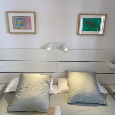 2 Bedroom Virgen De Begona Seville