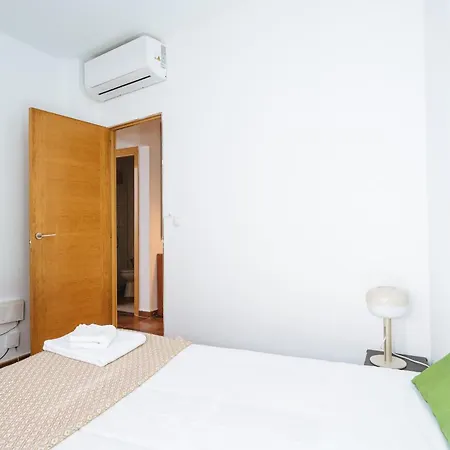 Homeyseville-lovely Duplex At Santa Cruz 10 Pax, Parking Optional *