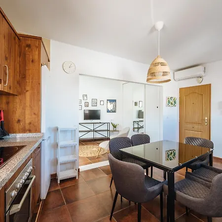 Homeyseville-lovely Duplex At Santa Cruz 10 Pax, Parking Optional * Seville